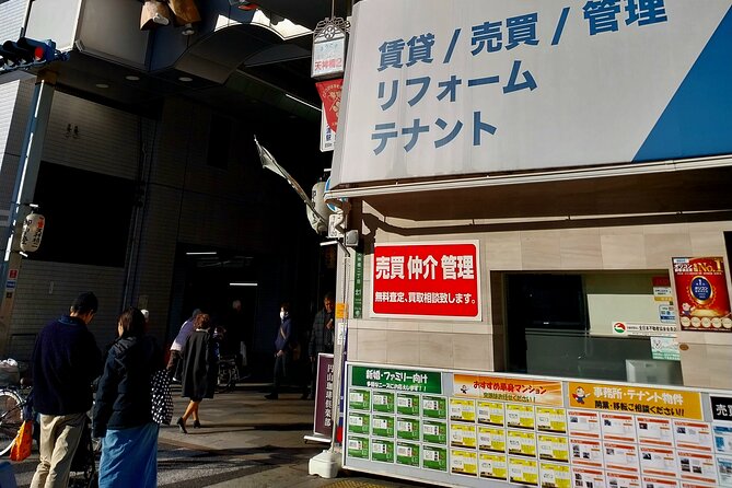 Osaka Food Tour with 10 Classic Japanese Tastings & Drinks - Okonomiyaki, Osaka’s savory comfort food