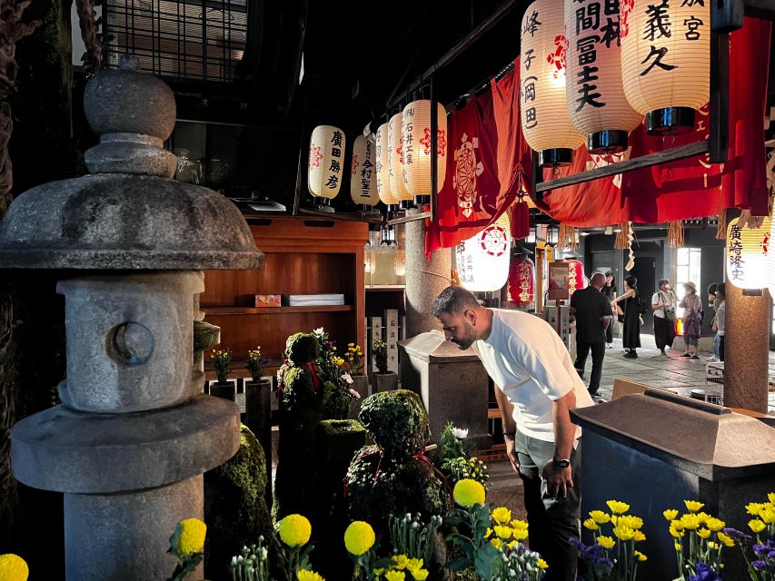 Osaka: Izakaya Bars Guided Walking Tour - Practical advice for a smoother night