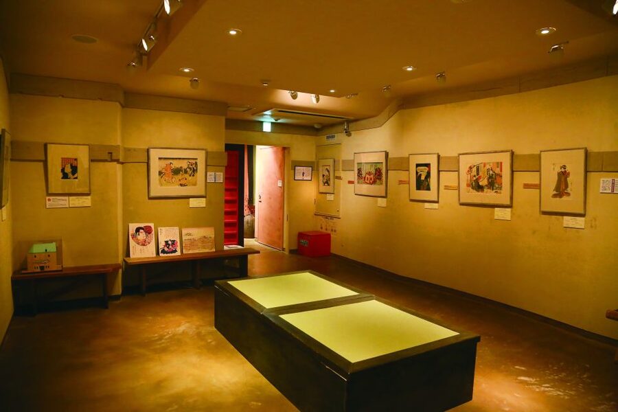 Osaka: Kamigata Ukiyo-e Museum Admission Ticket - Gold, silver, and copper details worth seeking out