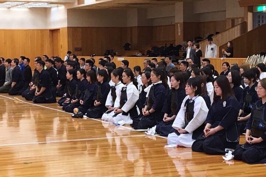 Osaka: Kendo Workshop Experience - Basic instruction with the bamboo sword