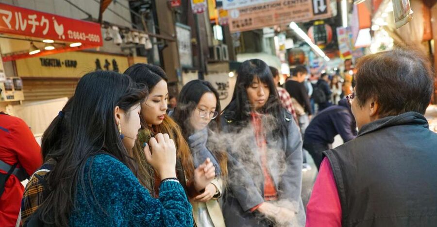 Osaka: Kuromon Market Food Walking Tour (6 stops, 6 tastes) - Why Kuromon Market makes a good first Osaka stop