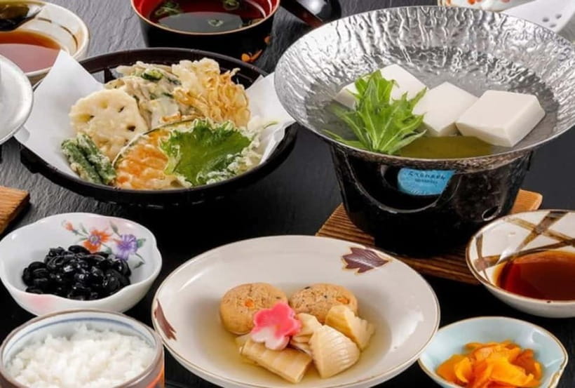 Osaka/Kyoto: Amanohashidate & Miyama Tour with Boat & Lunch - Chion-ji Temple and the wisdom of Monju