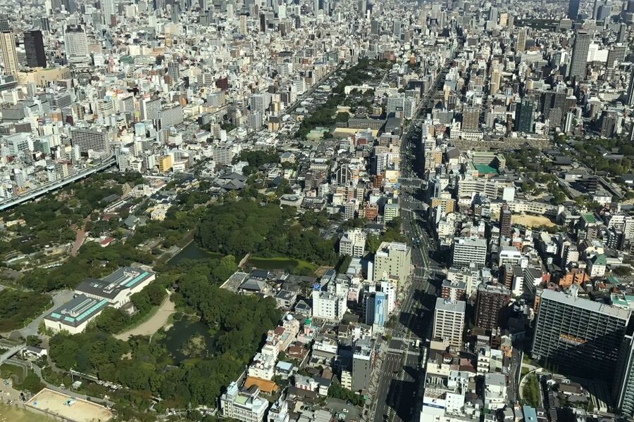 Osaka: Main Sights and Hidden Spots Guided Walking Tour - Doguyasuji: the practical, playful side of Osaka food culture
