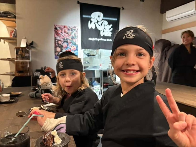 Osaka: Ninja Experience Cafe in Dotonbori - Why families praise the activity