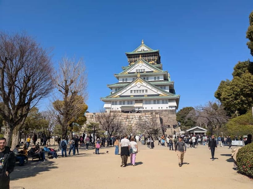 Osaka: Osaka Castle Guided Tour with Local Guide - The Keep, Eight Floors Of Storytelling