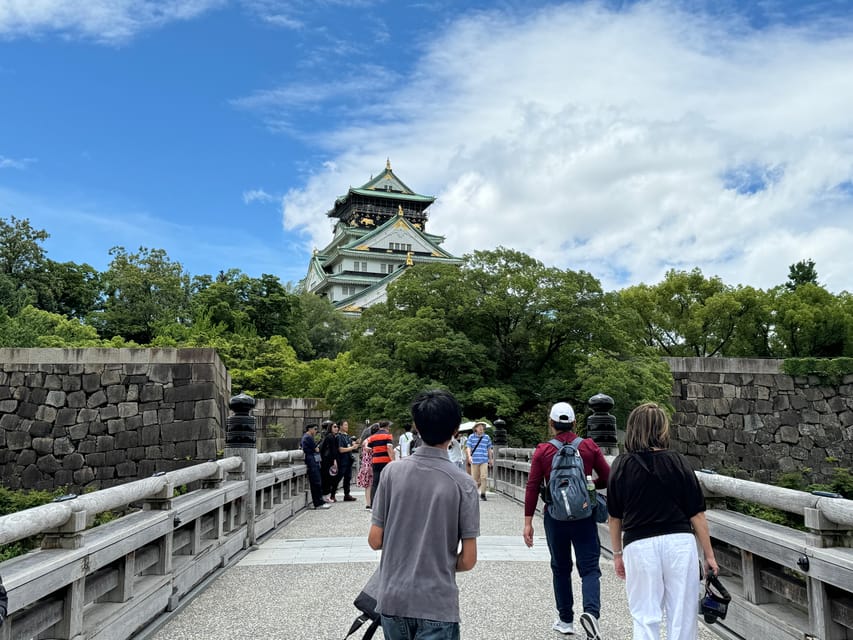Osaka: Osaka Castle & Historical Museum Guided Tour - Hokoku Shrine and the Otemon Gate