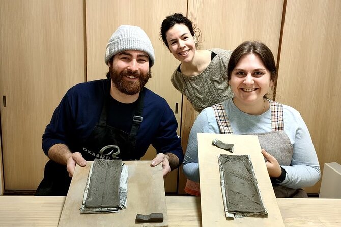 Osaka: Private Japanese Traditional Ceramics Experience - Practical details that can affect your decision