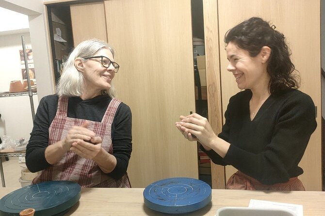 Osaka: Private Japanese Traditional Ceramics Experience - Choosing between a sake set, sushi set, and chawan