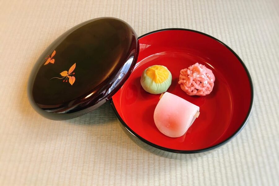 Osaka: Private Tea Ceremony and Calligraphy Experience - Turning your name into Japanese calligraphy