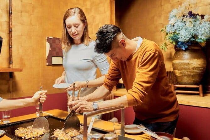 Osaka Street Food Tour: Private & Personalized - Jikko Knife Shop at Namba Parks