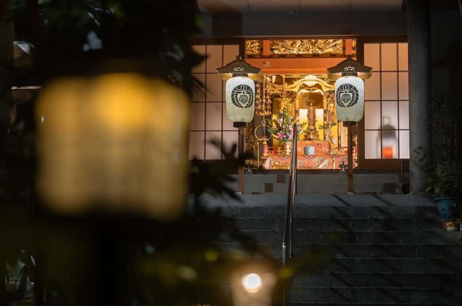 Osaka Temple Cool Foot Bath & Matcha Experience〈45min〉 - What this Osaka temple experience is really about