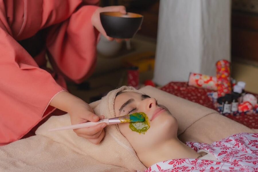 Osaka Temple Head Spa &Matcha Facial – Refresh & Glow〈90min〉 - The Tea Ceremony Gives the Visit Its Cultural Finish