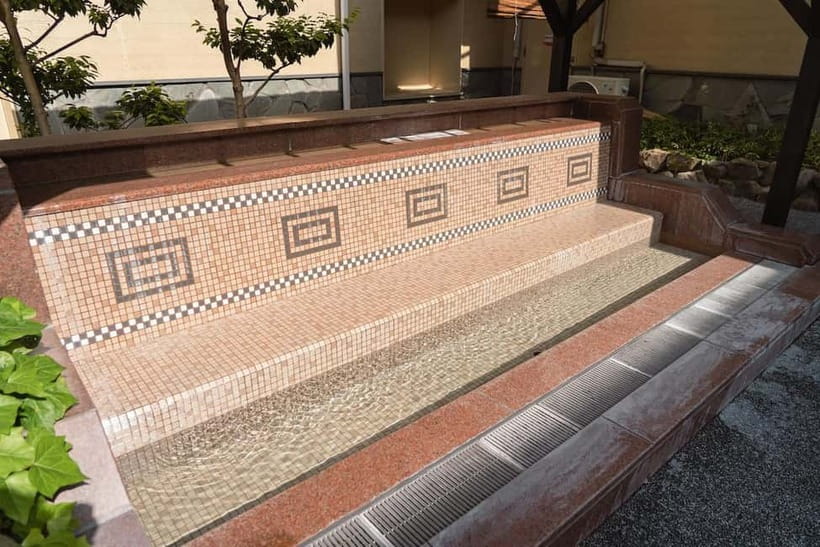Osaka: Tennen Onsen Naniwa-no-Yu, the famous hot spring spa - Who should skip this experience
