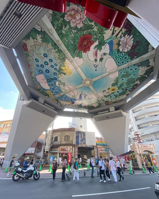 Osaka: Tsutenkaku Tower Entry Ticket - Going up to the Golden Observatory