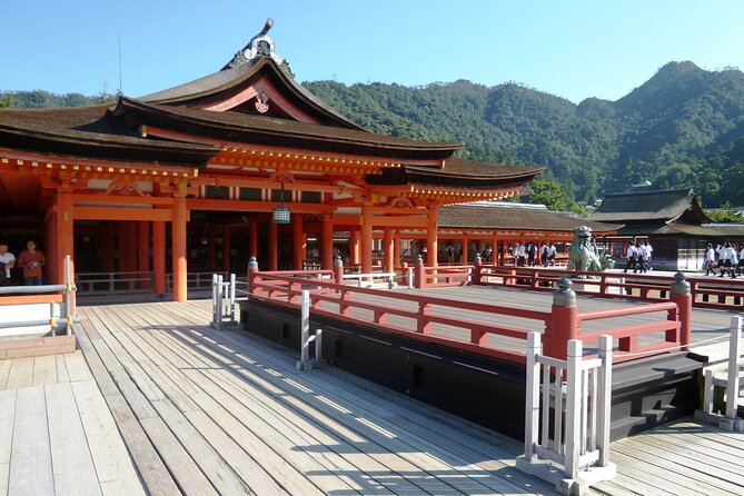 Peaceful Hiroshima & Miyajima UNESCO 1 Day Bus Tour - Fifteen minutes at the Atomic Bomb Dome