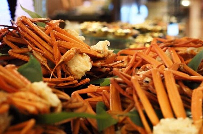 Play with Snow Crab Buffet Lunch and Strawberry Picking Bus Tour - What the $125.53 price really covers