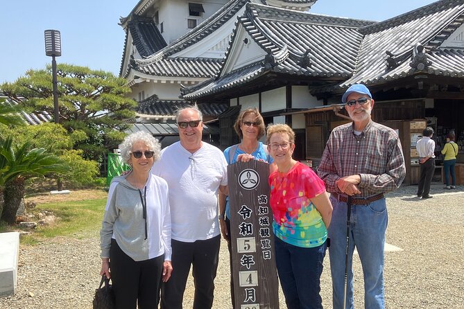 Port Pick-Up: Kochi Tour with Licensed Guide and Vehicle - Eat your way through Hirome Ichiba