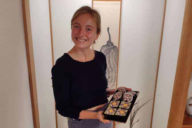 Private Art Sushi Roll Class in Kyoto - Aya Ito’s teaching style and the personal touch