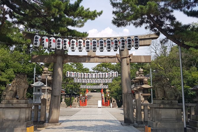Private Car Full Day Tour of Osaka Temples, Gardens and Kofun Tombs - Thirty minutes in old Shinsekai