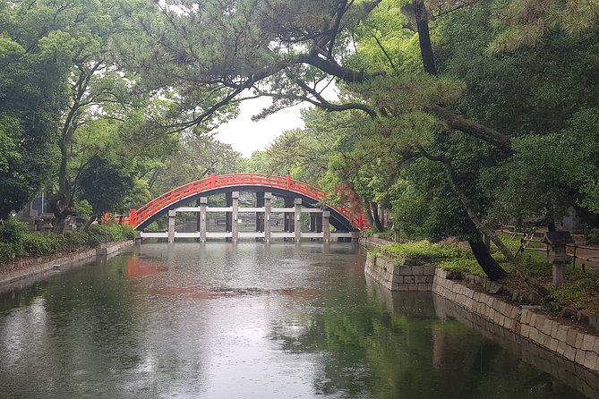 Private Car Full Day Tour of Osaka Temples, Gardens and Kofun Tombs - Kaiten sushi keeps lunch simple