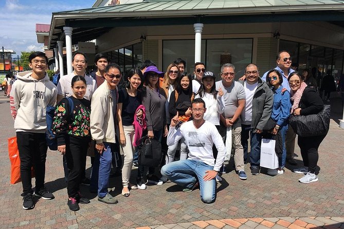 Private Car Mt Fuji and Gotemba Outlet in One Day from Tokyo - Lake Kawaguchi, Oishi Park, and Fuji’s softer side