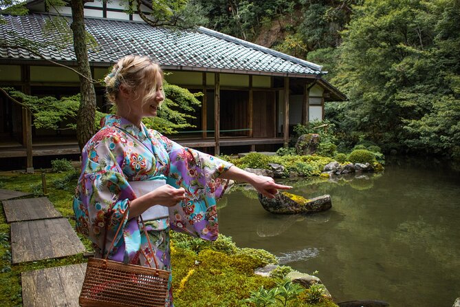 Private car tour Let's uncover secrets of majestic Kyoto history - Ryoan-ji and the famous stone garden