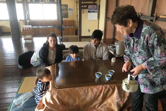 Private guided hidden gems tour by local English speaking driver - Fuji viewpoints depend on patience and timing