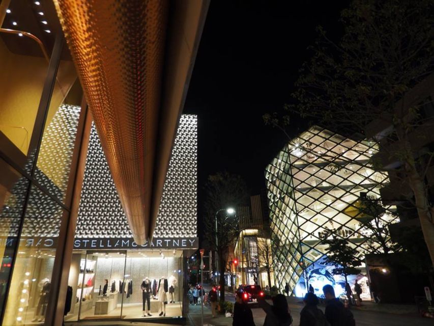 Private Harajuku Omotesando Architecture Tour - Side streets, local life, and Cat Street