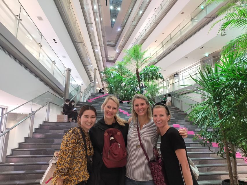 Private Harajuku Omotesando Architecture Tour - A café break with room for questions