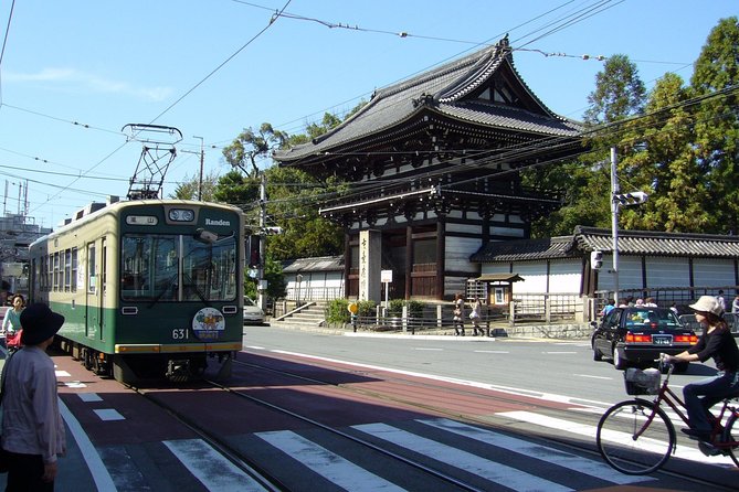 Private Highlights of Kyoto Tour - Nishiki Market or Nijo Castle