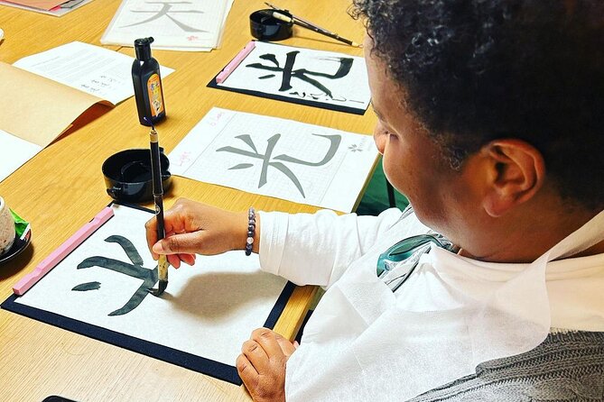 Private Japanese Calligraphy in Kyoto – Learn Shodō with a Master - What this Kyoto calligraphy class is really like