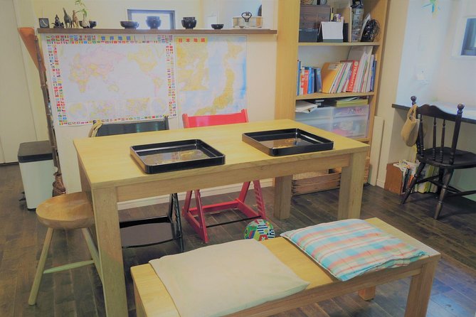 Private Japanese Cooking Class in Hiroshima with Machiko's Family - Sitting down with Machiko and Daishi