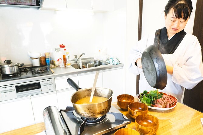 Private Japanese Cooking Class in Osaka with Culinary Expert Yoko - Meeting Yoko near Osaka Castle