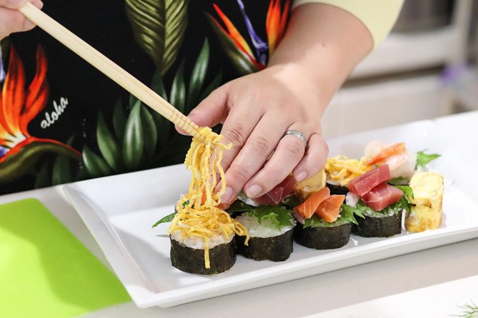 Private Japanese Cooking Class in Sapporo with Local Chef Shiori - What the experience does particularly well