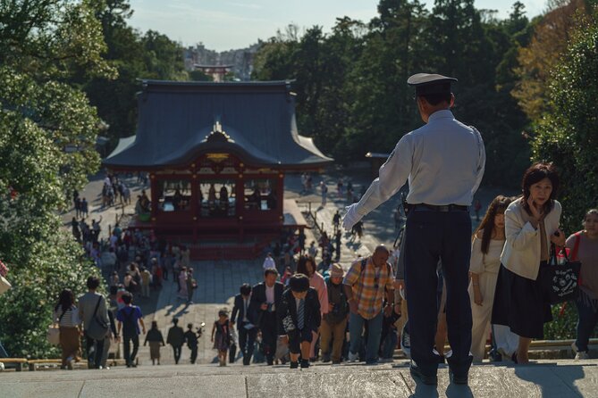 Private Kamakura plus Yokohama Tour - English Speaking Driver - Komachidori: Lunch, Sweets, and Shopping