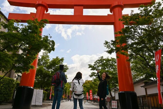 Private Kyoto Tour with a Local, Highlights & Hidden Gems, Personalised - Gion, Hanami-koji Street, and Tatsumi Bridge