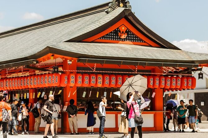Private Kyoto Tour with a Local, Highlights & Hidden Gems, Personalised - Yasaka Shrine and Maruyama Park