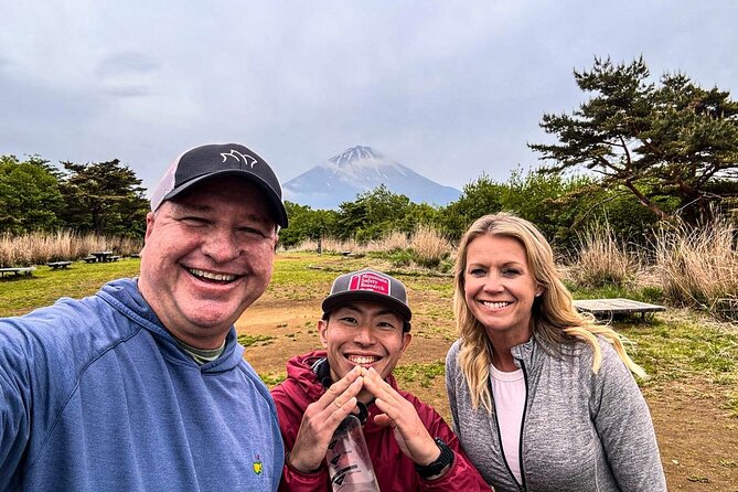 Private Local Hiking to enjoy the nature and culture of Mt.Fuji - Yoshida Udon at a local restaurant