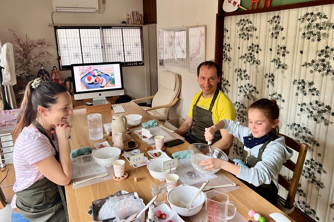 Private Mochi Sweets Making class near Shibuya area - The price is fair for a personal Tokyo activity