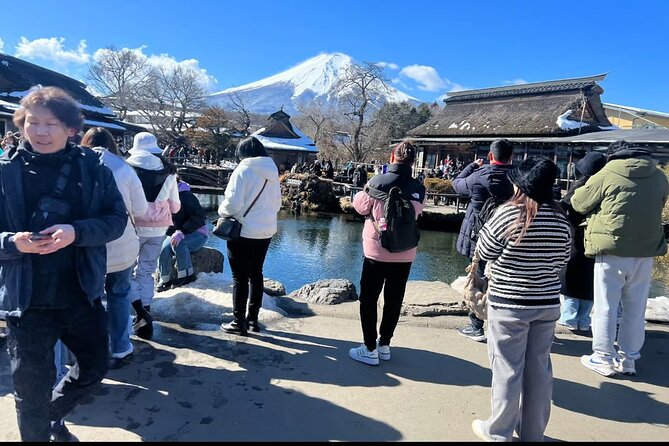 Private Mount Fuji Tour in Luxury Vehicle with English Guide - Lake Kawaguchiko and Oishi Park