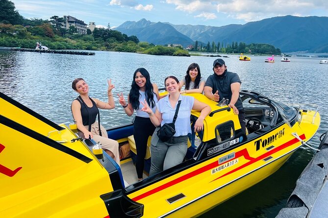 Private Mount Fuji Tour in Luxury Vehicle with English Guide - Owaku-dani Valley and the volcanic finish