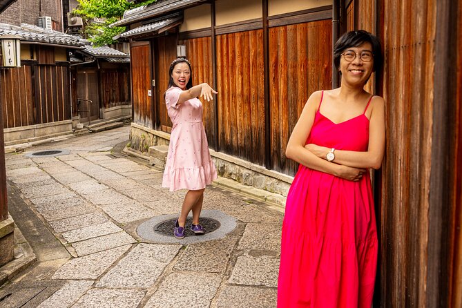 Private Photoshoot Experience in Kyoto ( Gion ) - Hidden Street and a quieter old-Kyoto mood
