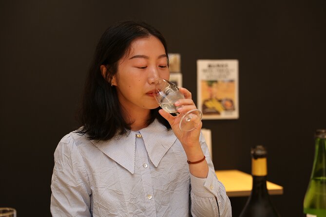 Private Sake Tasting in Central Kyoto with Sake Sommelier - Eight pours chosen around your taste