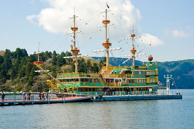Private Tour - Hakone Day Trip! A Tour to Explore All Must-Sees! - Cu-mo Hakone and the foot bath