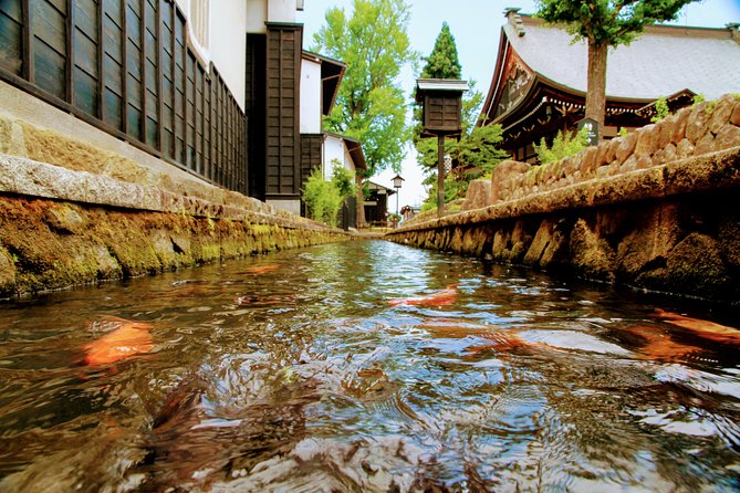 Private Tour Kanazawa, Shirakawago, Hida Furukawa,Takayama - Guides, Drivers, and What the Tour Really Includes