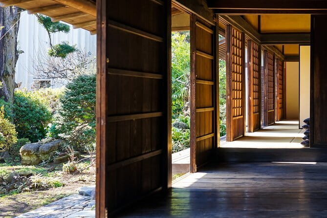 Private Tour - Thousands of lucky cats! Go by tram, Gotokuji Tour - Starting at Shoin Shrine