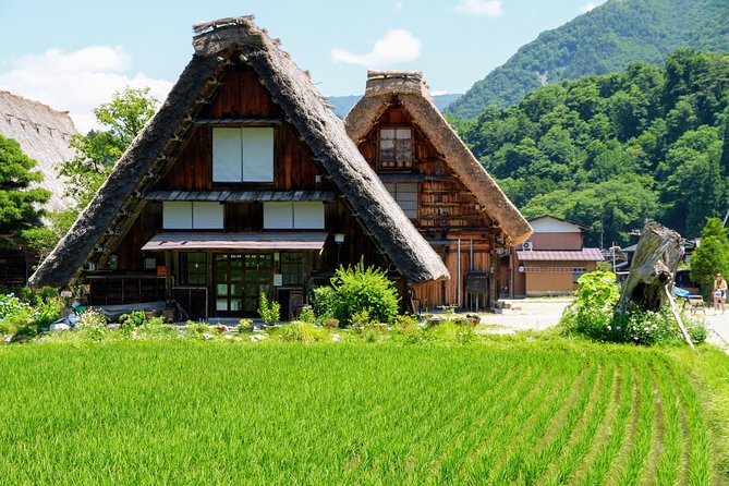 Private transfer Kanazawa to Takayama Including Shirakawago - Meeting your driver in Kanazawa at 8:00 am
