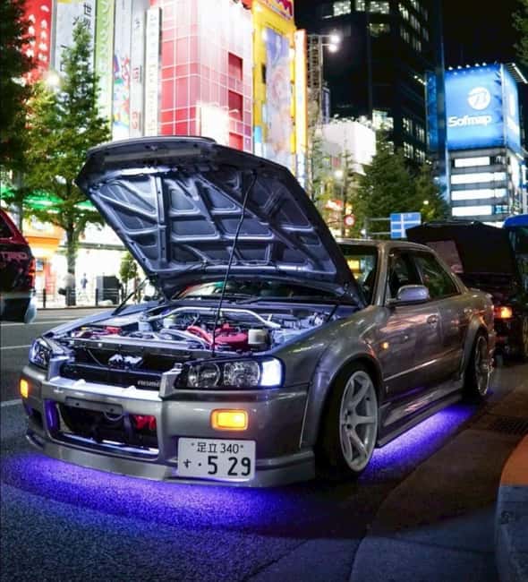 R34Skyline Daikoku PA Fast & Furious Private Experience - Autobacs Shinonome: a quick stop for car fans