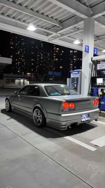 R34Skyline Daikoku PA Fast & Furious Private Experience - Tokyo Tower gives the night a final landmark