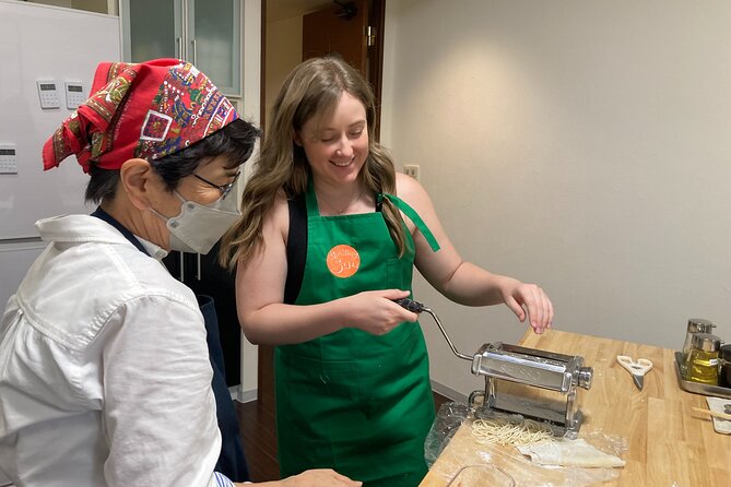 Ramen and Gyoza Cooking Class in Osaka Dotonbori - The apartment kitchen and group size